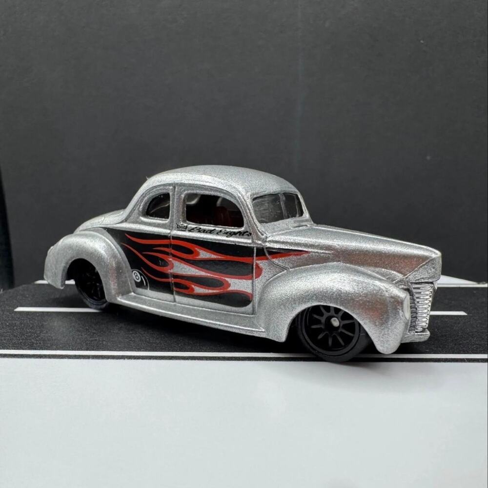 Hot wheels ford coupe silver